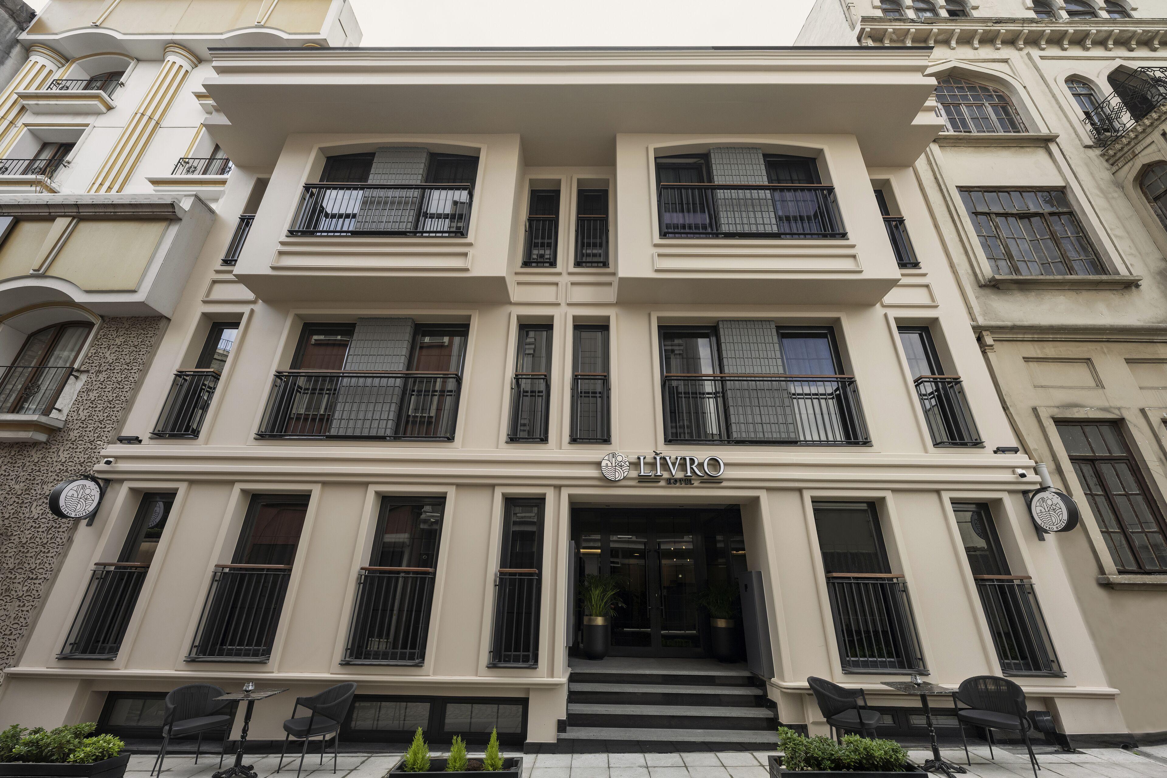 Livro Hotel — Fotos 1